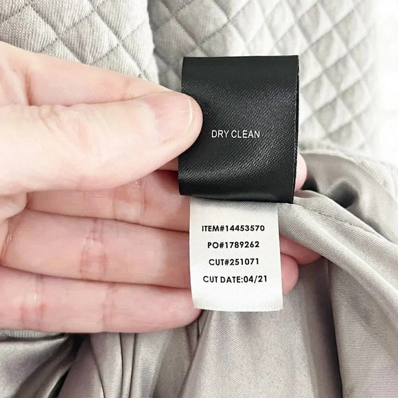 Torrid Light Gray Quilted Zip Front Moto Jacket Coat Women's Plus Size 5X - Picture 8 of 8